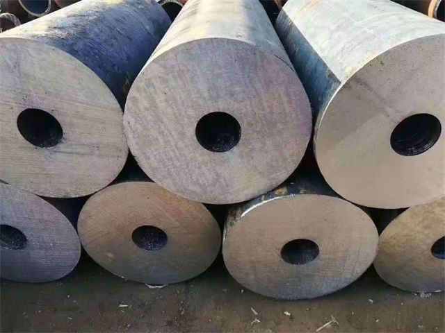 济南厚壁热轧无缝钢管